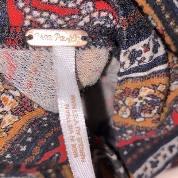 Free People paisley boho mock turtleneck top size small - Picture 4 of 8